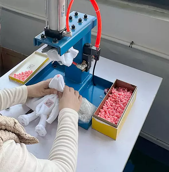 Kukla İstehsalat Fabrikində İlk Əl Təcrübəsi